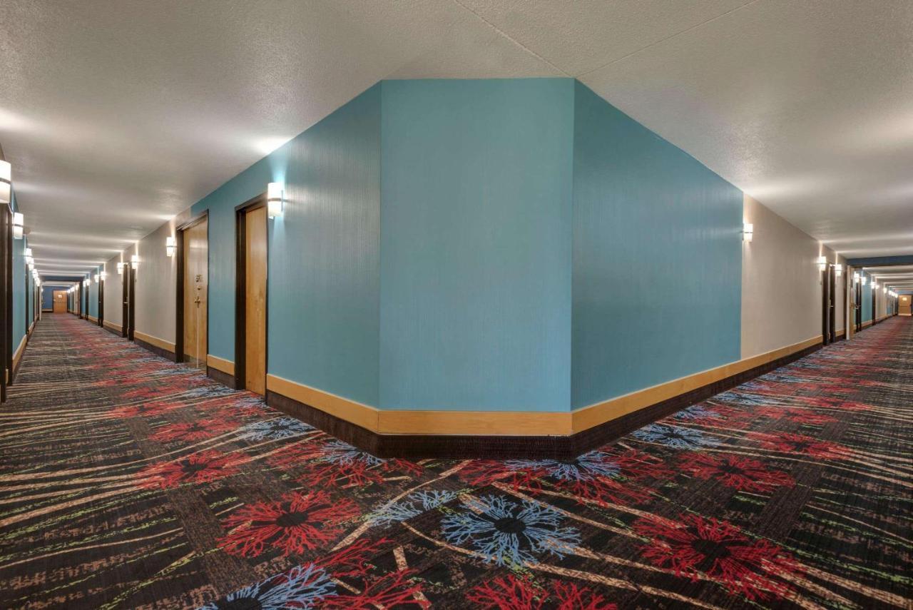 Baymont By Wyndham Muncie Near Ball State University Bagian luar foto